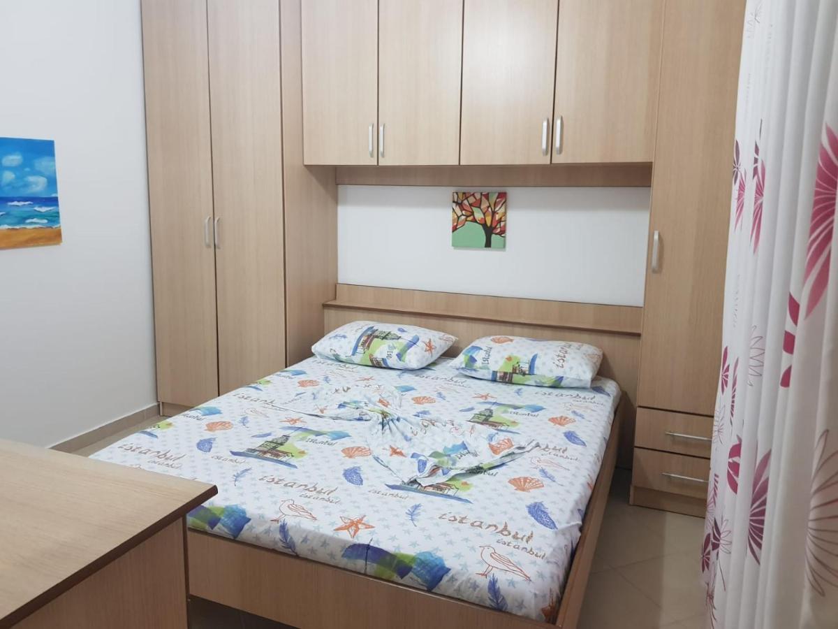 Feriehus Lalzi Bay, Lura 1 Ground Floor Apartament