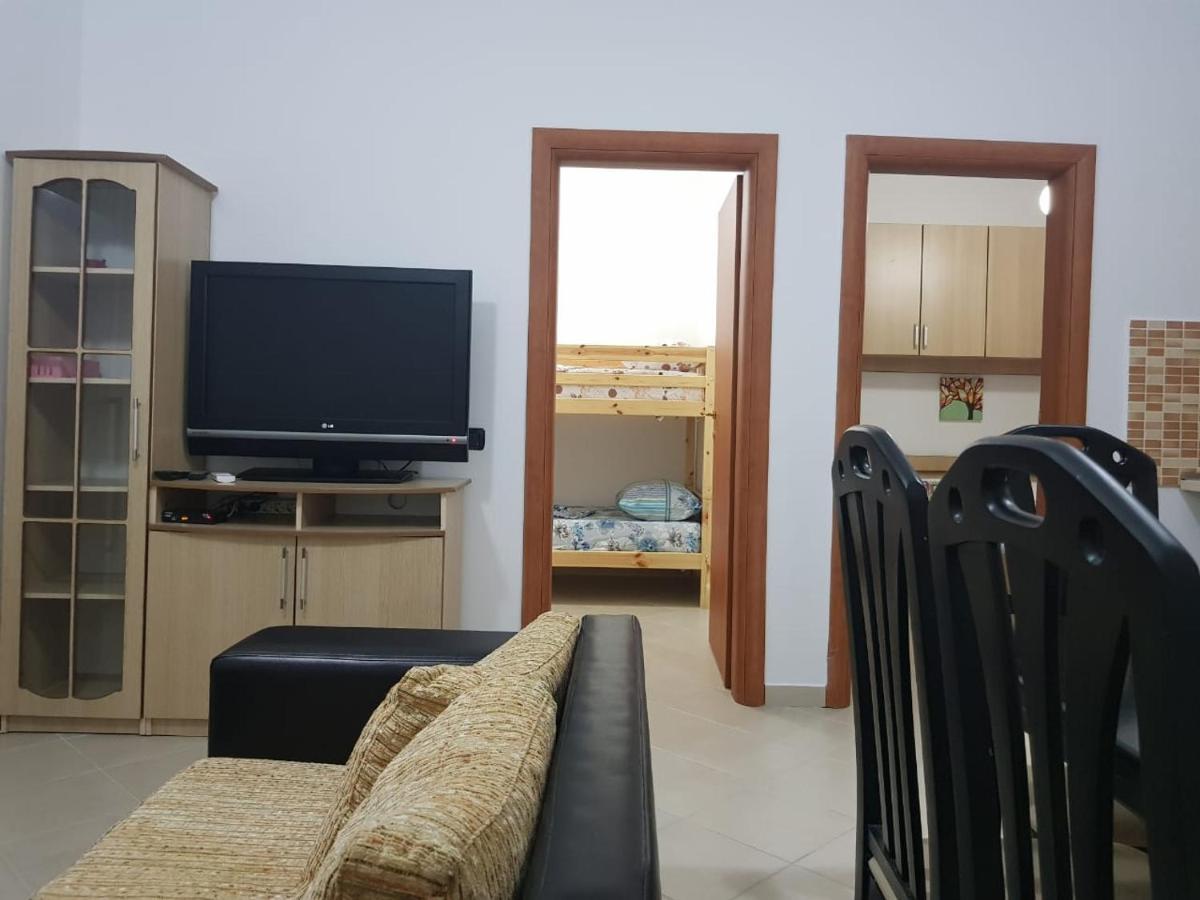 Feriehus Lalzi Bay, Lura 1 Ground Floor Apartament *
